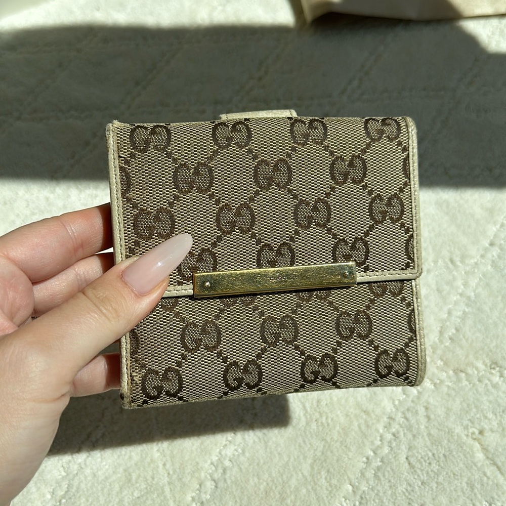 Gucci Monnogram Wallet